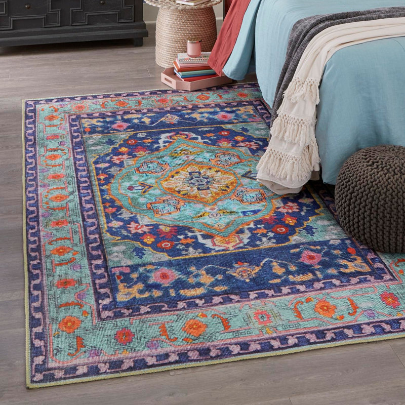 Sonja Chenille Oriental Indoor Rug, Rectangle 5' x 8'