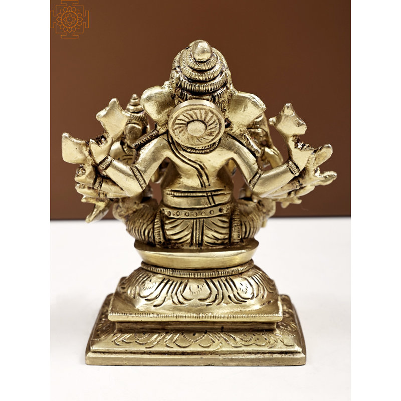 Statue