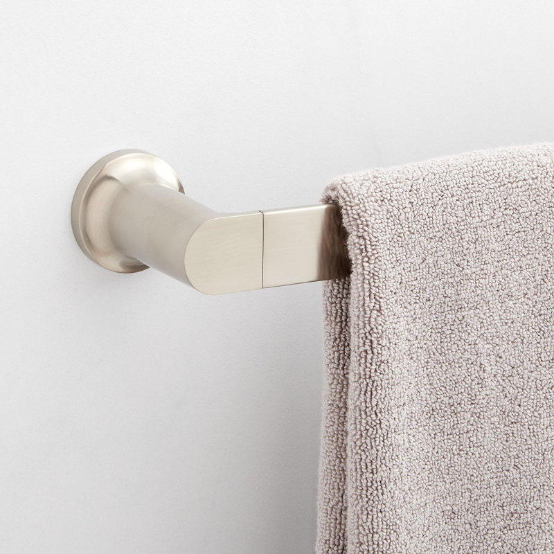 Barre à serviettes Berwyn, H 1,94 po x L 25,94 po x P 3,44 po, Nickel brossé
