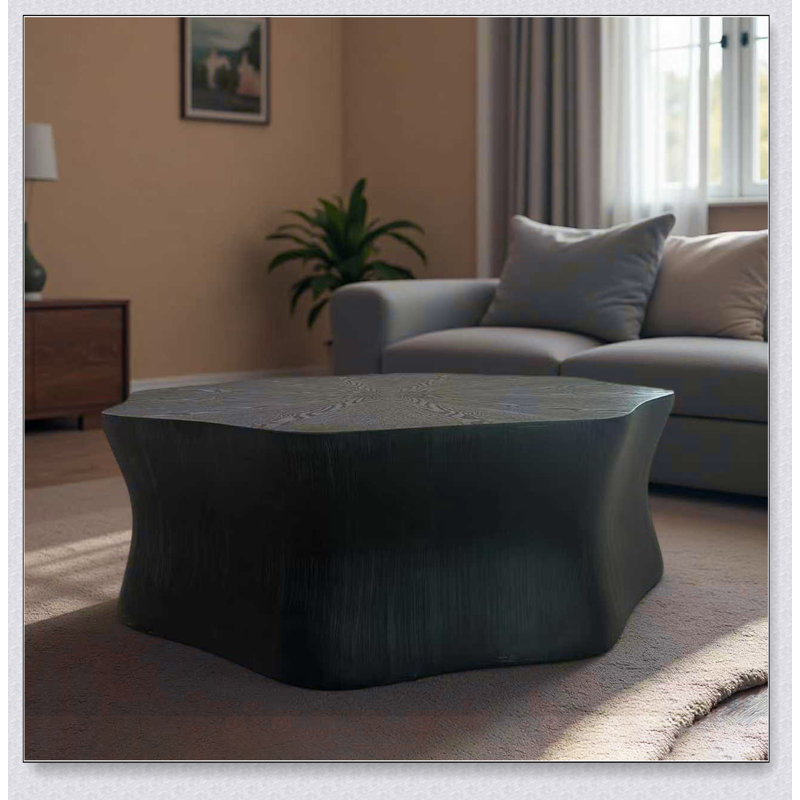 Table basse Artistic Black Petal avec fibre de verre et placage de bouleau, côtés brossés pour les salons modernes