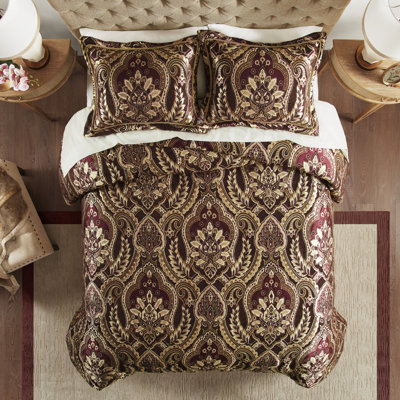 Édredon 4 pièces - très grand bourgogne. Avec 1 édredon, 2 taies décoratives,. Chenille caractéristique importante. Solide situation inversée. Fermeture à glissière cachée pour taies décoratives. Incroyable satin antique à 100%. Très grand. Contient