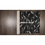 Tapis rectangulaire en laine touffeté à la main noir / beige Hisano par Nikki Chu-552633107