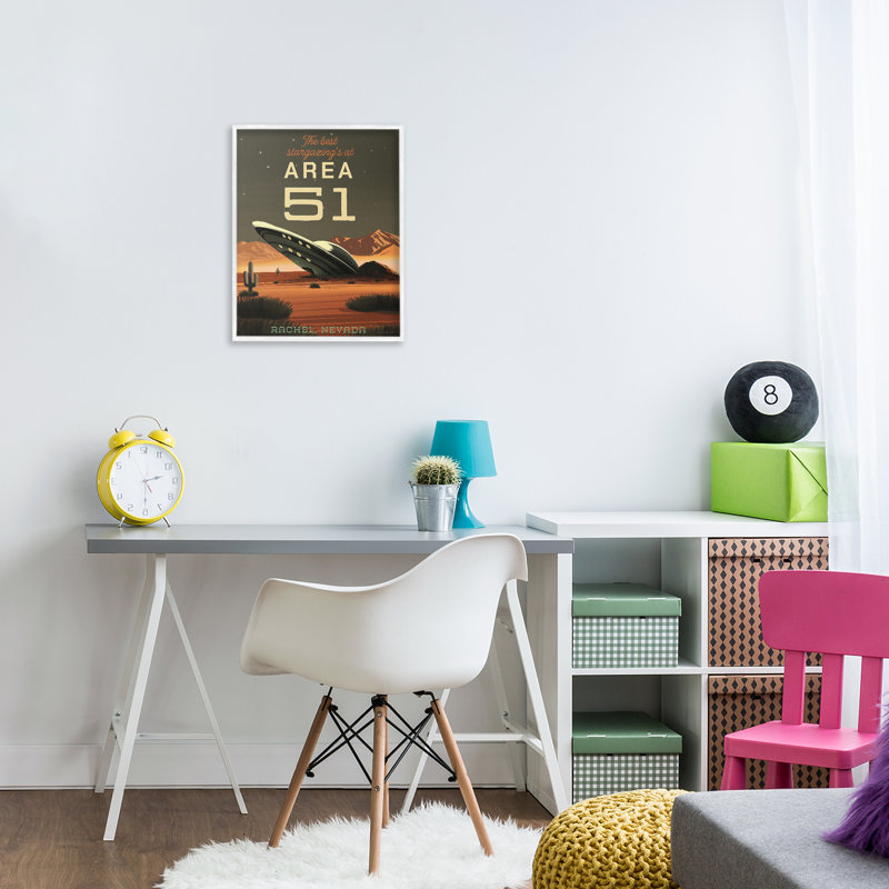 Giclée encadrée Stargazing Zone 51, design par Omar Escalante, H 14 po x l 11 po, Giclée encadrée blanc bord de mer