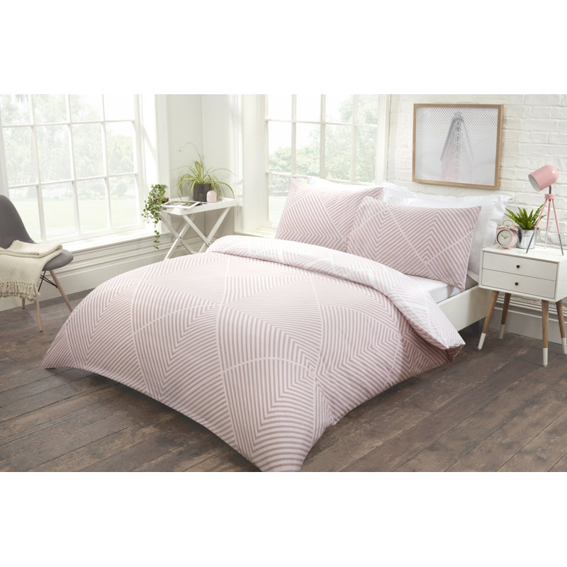 Pedersen Polyester Geometric Shapes Duvet Cover Set with Pillowcases, Double - 2 Standard Pillowcases, Blush
