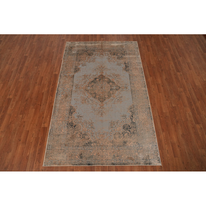 Découvrez le tapis à aspect délavé au charme classique 5 x 8
