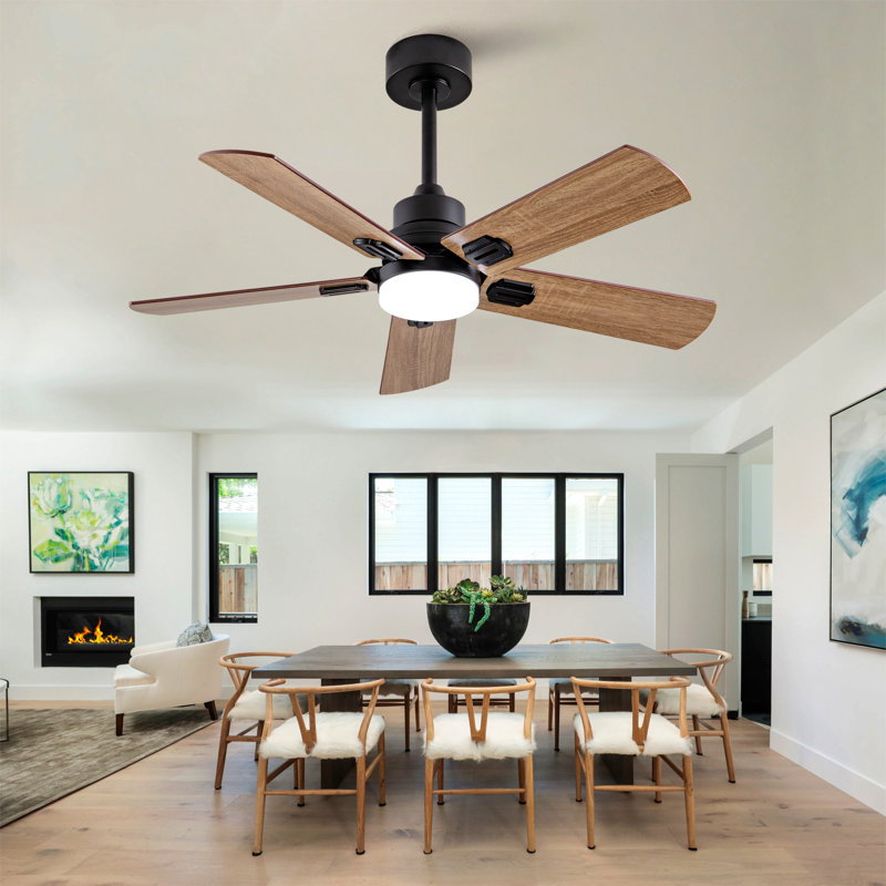 Ventilateur de plafond intérieur / extérieur intelligent 42 po avec lumière, 6 pales double finition noir / noyer, télécommande, DEL à intensité variable, moteur à courant continu silencieux à 6 vitesses, réversible