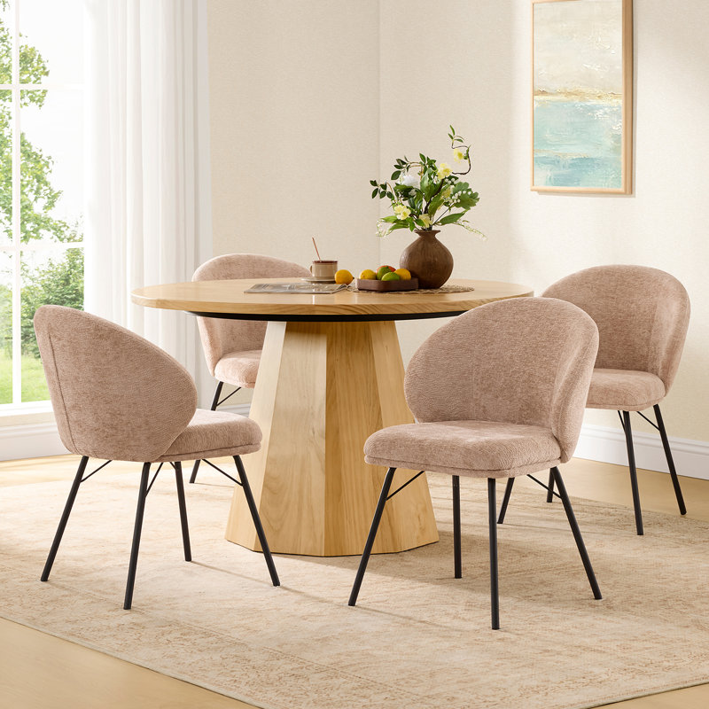 Chaises de salle à manger rembourrées en tissu crème chenille, chaises sans accoudoirs à dossier incurvé avec pieds en métal noir