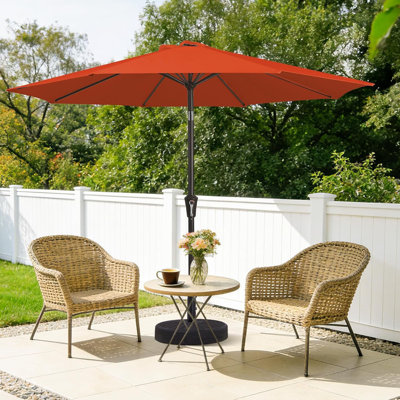  Parasols de table extérieurs orange, parasols de table d'extérieur de 9 pi avec bouton poussoir inclinable et manivelle, parasol de marché 8 baleines robustes pour terrasse, jardin, piscine et cour arrière