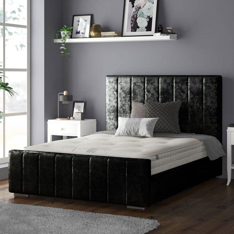 Merkle Upholstered Bed, Kingsize (5'), Black