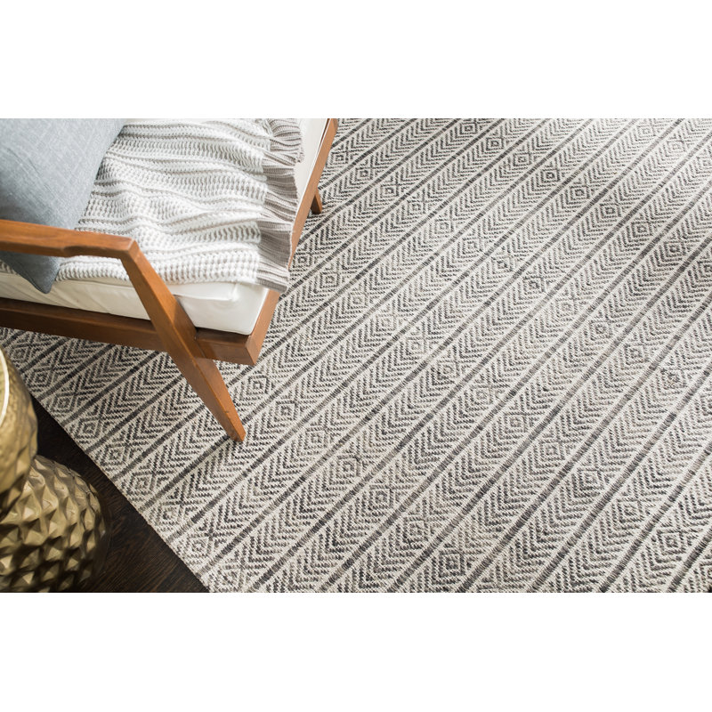 Petrolia Flatweave Chevron Indoor Rug, Rectangle 5' x 7'