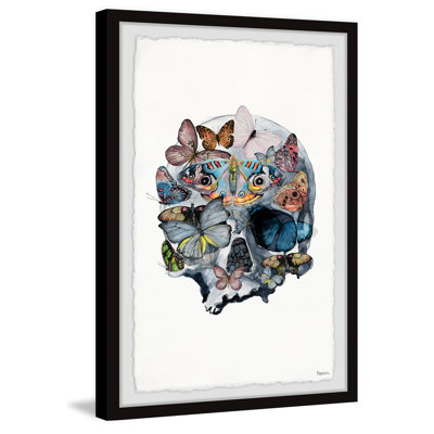 Magnifique papillon avec crâne par Parvez Taj - reproduction d'art encadrée