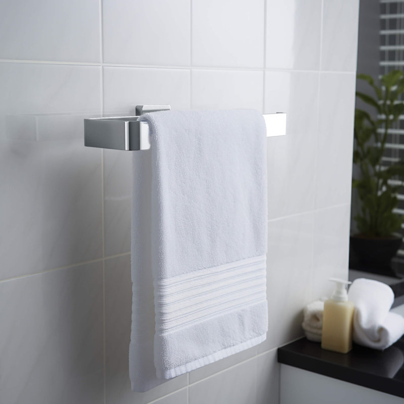 Blaze 4 - Piece Bathroom Hardware Set, Chrome