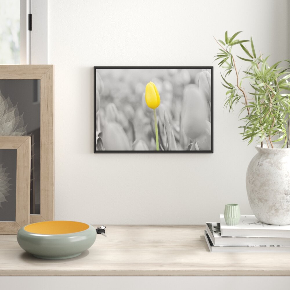 Gerahmtes Wandbild Gelbes Tulpenmeer