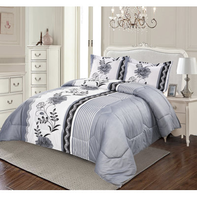 Grey Trendy Printed Bedspread Floral Design Quilted with Pillow Shams