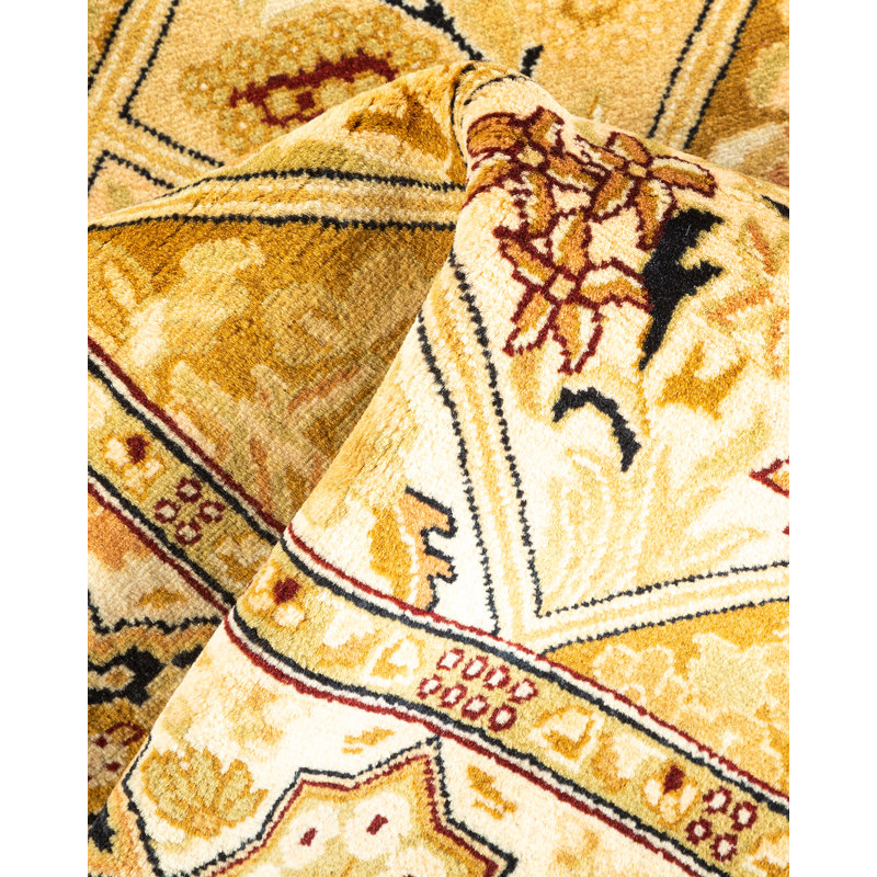 Classic One-of-a-Kind 2' 7" X 4' 1" Hand Knotted Area Rug