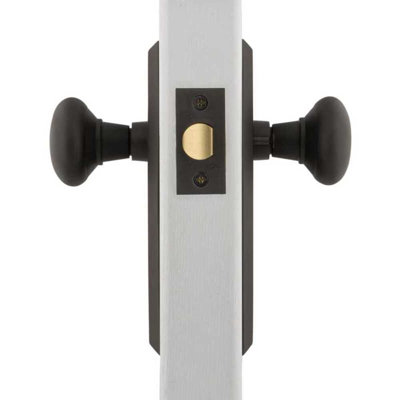 New York Plate with New York Door Knob