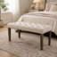 Pouf-banc en velours capitonné beige, 115,6 cm L x 43,2 cm l x 48,2 cm H, pieds en bois d'hévéa
