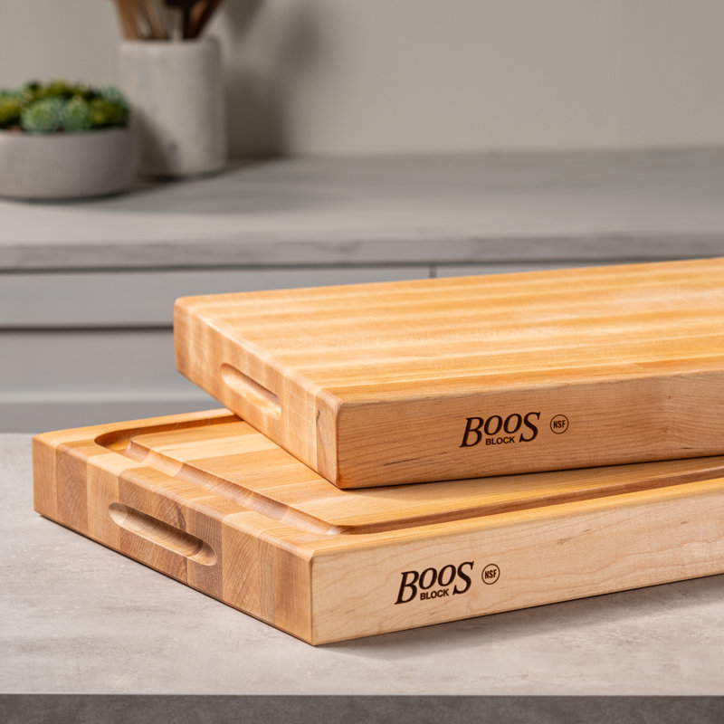 Planche à découper réversible à grain de bois John Boos, L 20 po x l 15 po x P 2,25 po, Érable