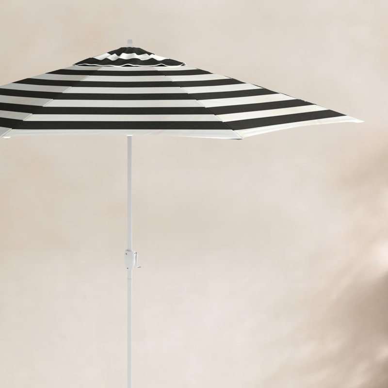 Parasol de marché 86,3 po Kenne, l 108 po x P 108 po, Cabana Classic Black Stripe Sunbrella®