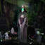 Faucheuse debout d'Halloween de 5,5 pieds avec bougie mobile et lumière DEL verte Haunted Hill Farm