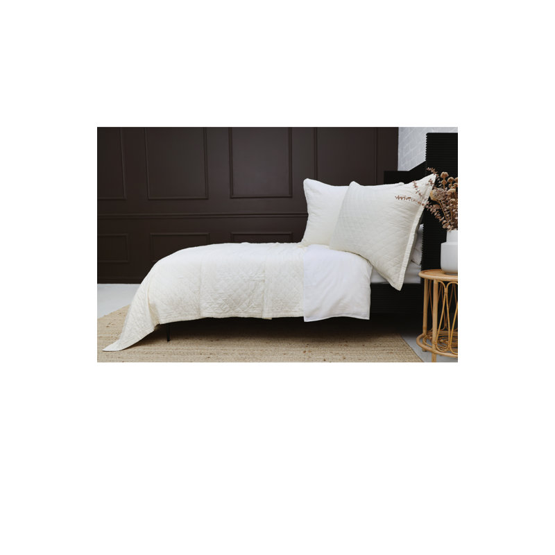 Monaco Coverlet, King Coverlet/Bedspread, Ivory