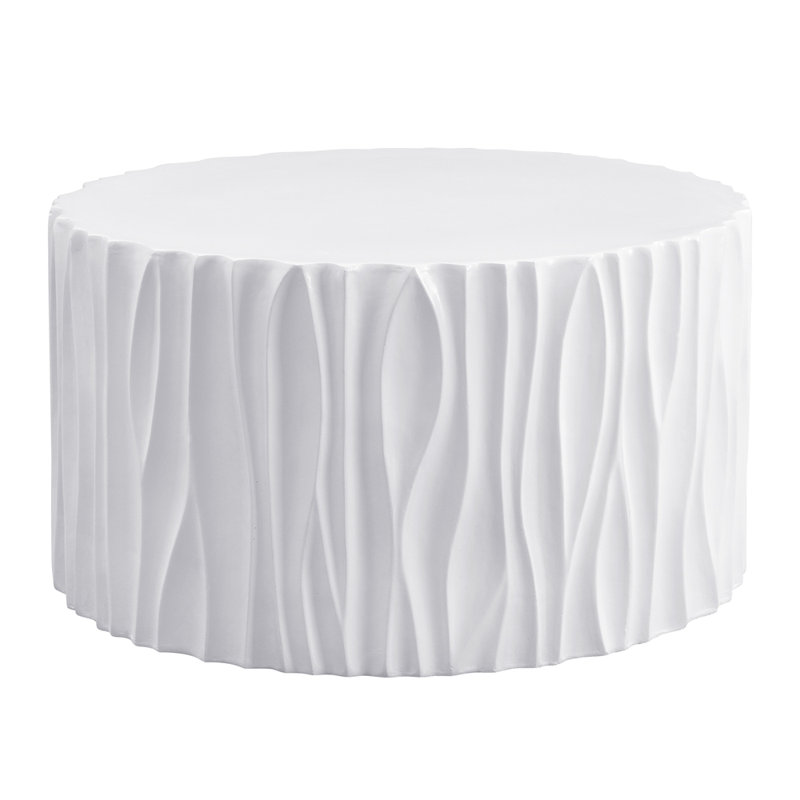 Table d'extérieur moderne avec design cannelé
