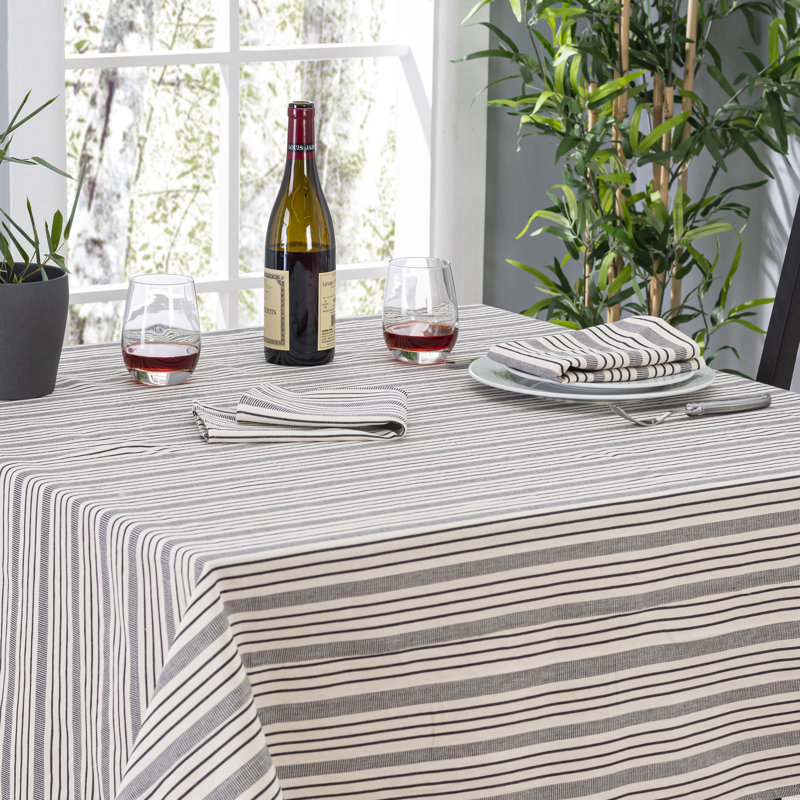 Nappe 71 po x 95 po French Strip, L 95 po x l 71 po