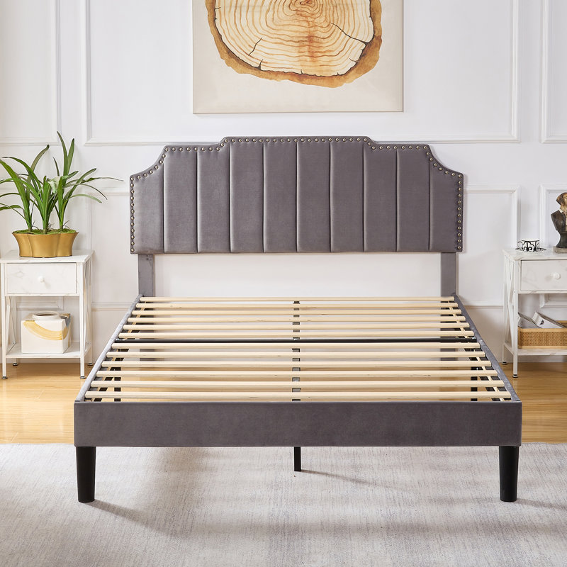 Randallstown Upholstered Bed, Grey