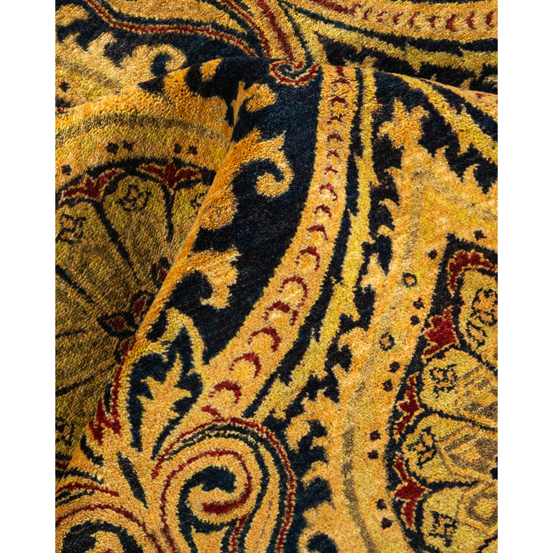 Classic One-of-a-Kind 5' 1" X 7' 10" Hand Knotted Area Rug