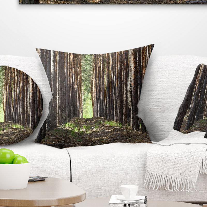 Même les rangées de forêt de pins - coussin imprimé Forest, 16 po x 16 po, Carré