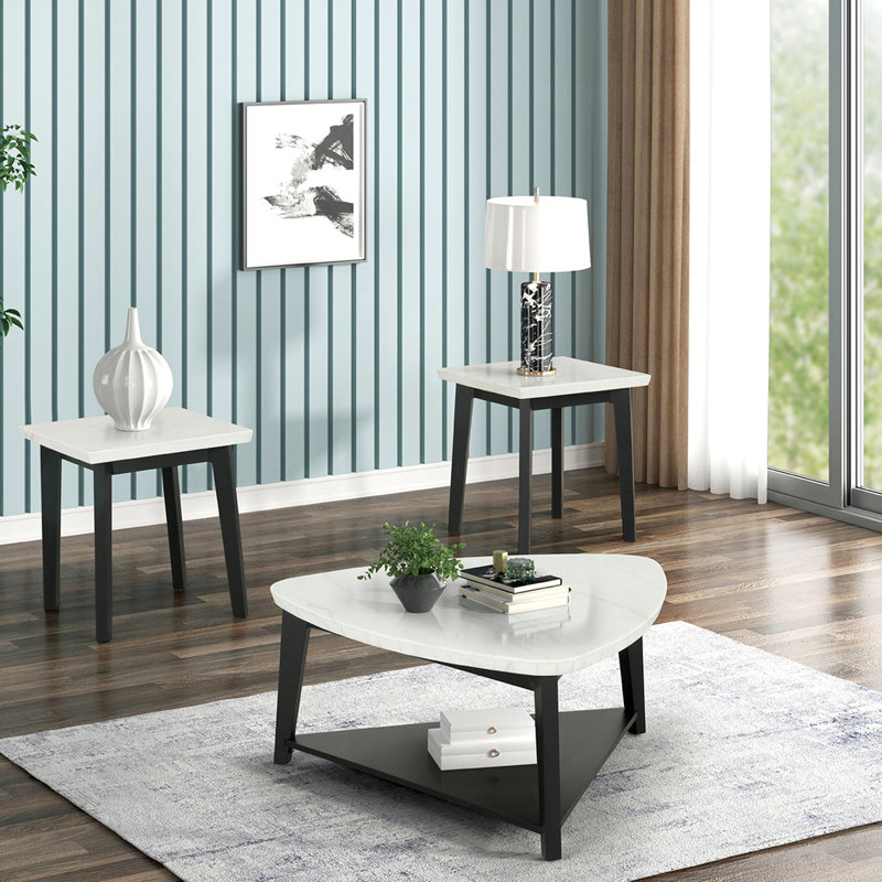 Table basse triangulaire de style contemporain