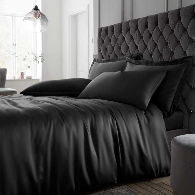 Silky Soft Satin Fitted Sheet, Kingsize (5'), Black