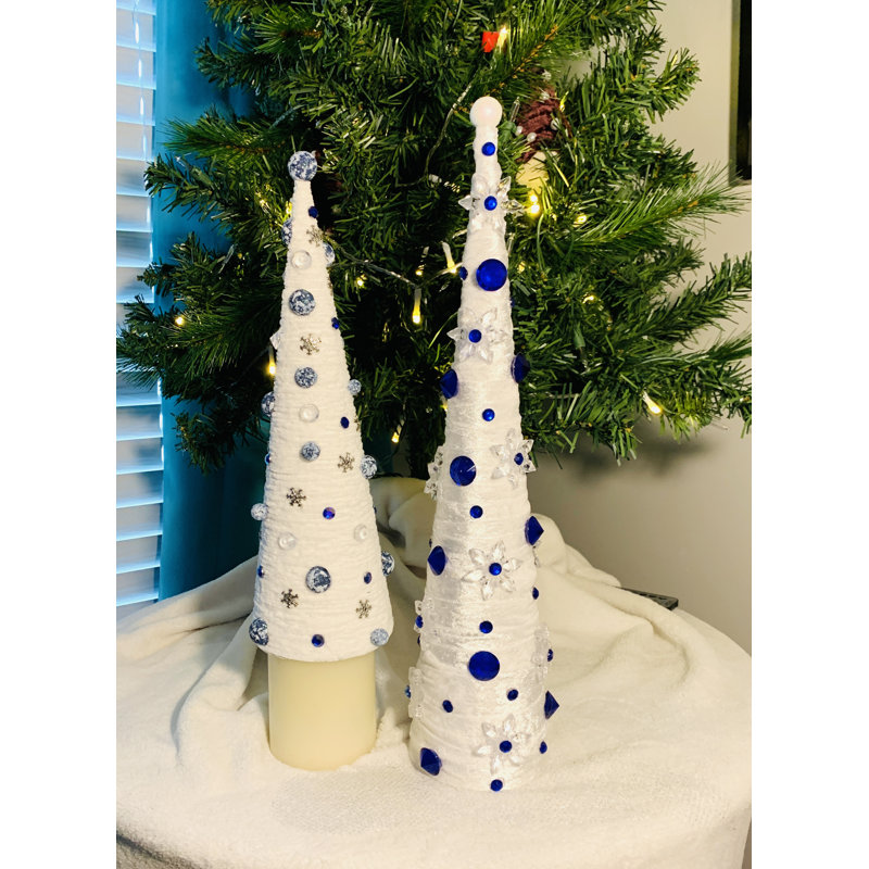 Arbre de Noël en cèdre blanc 1 'H