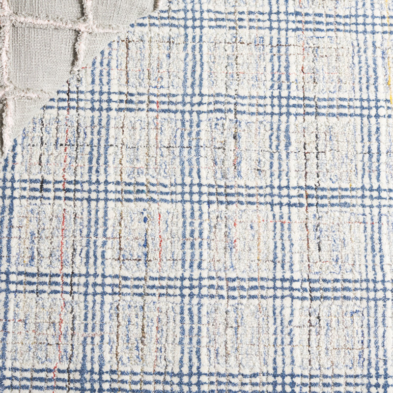 Ivory and Blue Hand-Tufted Wool Area Rug, 5' x 8'