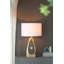 Lampe de table en forme de géode dorée D16 x 27,5 po avec abat-jour tambour blanc