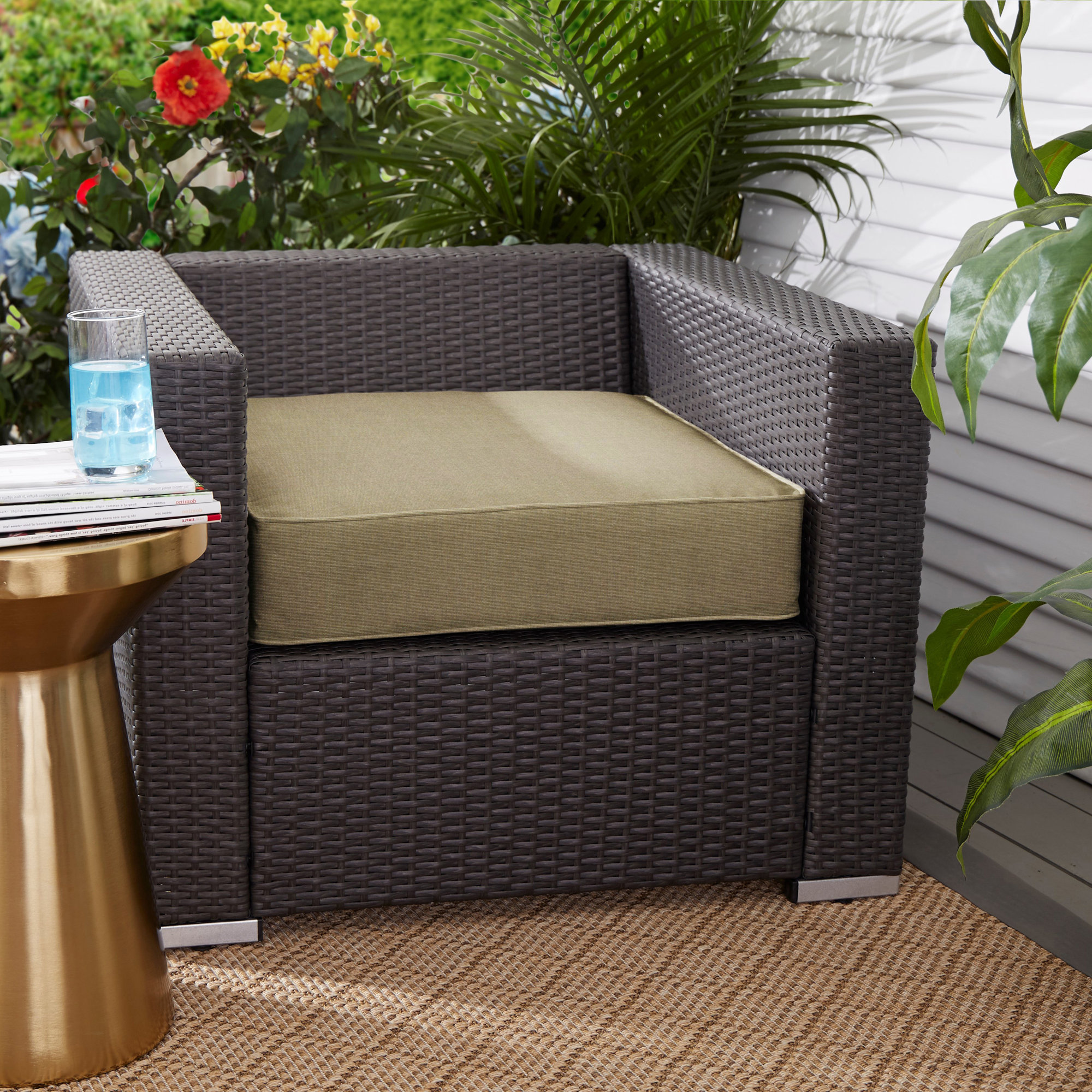 Whelan Indoor/Outdoor Dining Chair Cushion, 5" H x 25" W x 25" D, Navy