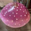 Statue de petit champignon surdimensionné-171292101