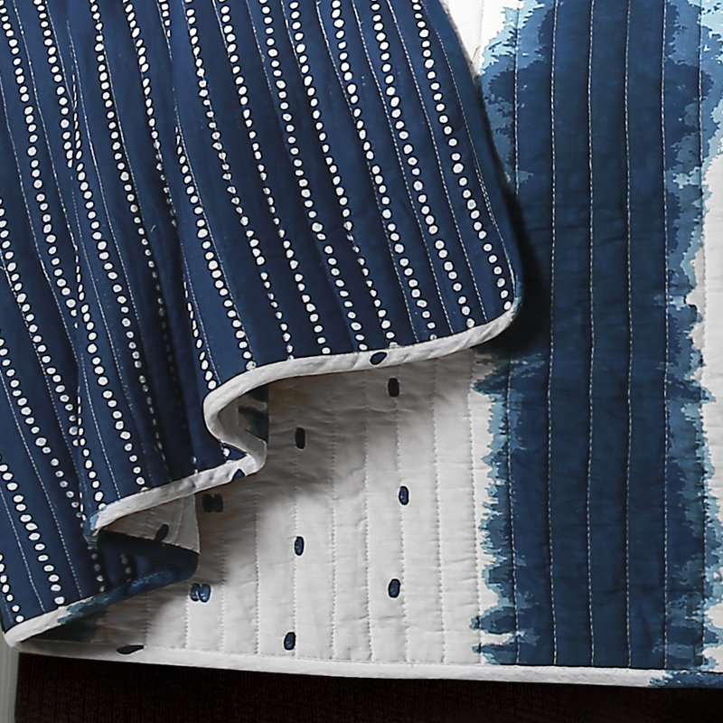 Jane Shibori Triangle Home Fashions Reversible Quilt Set, King Quilt + 2 Shams