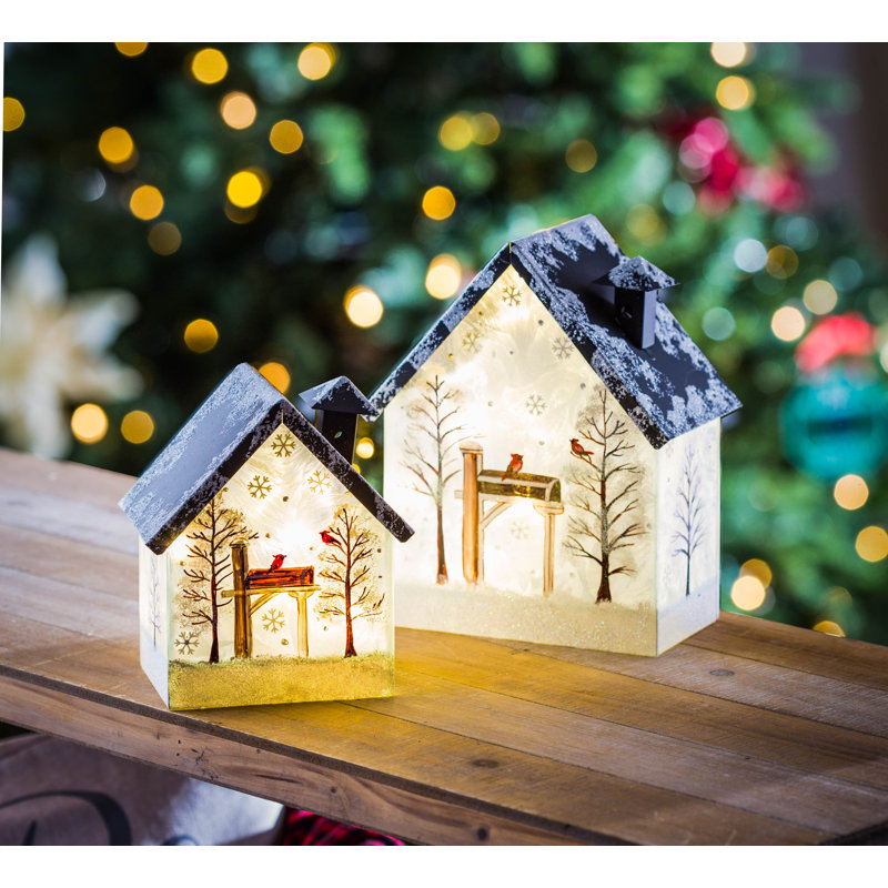 Maison avec décor de table scène d'hiver