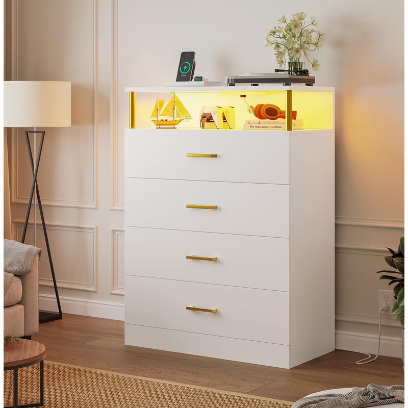Jahlisa 29.5'' W 4 - Drawer Dresser, White/Gold