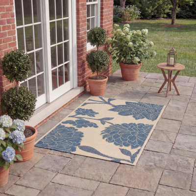 Adelmino Performance Floral Indoor/Outdoor Area Rug