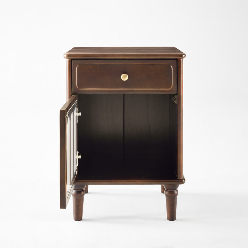 Table de bout en bois massif avec porte en verre cannelé de 23 po H, Peuplier brun