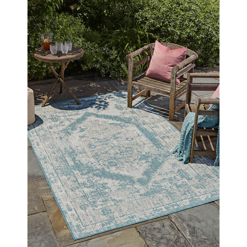 Oriental Indoor / Outdoor Rug, Rectangle 7'10" x 11'