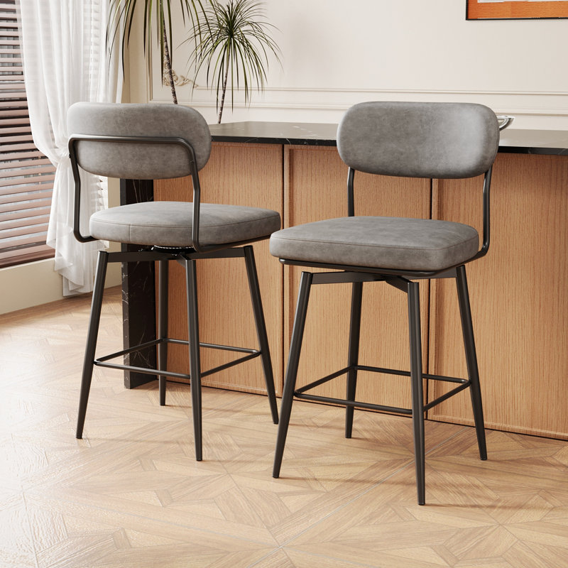 Ensemble de chaises de bar rotatives à 360 ° avec coussins en cuir et supports en fer pour un confort et un style variés
