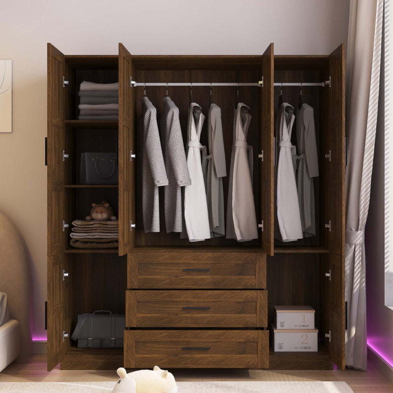 Grande armoire de chambre à coucher