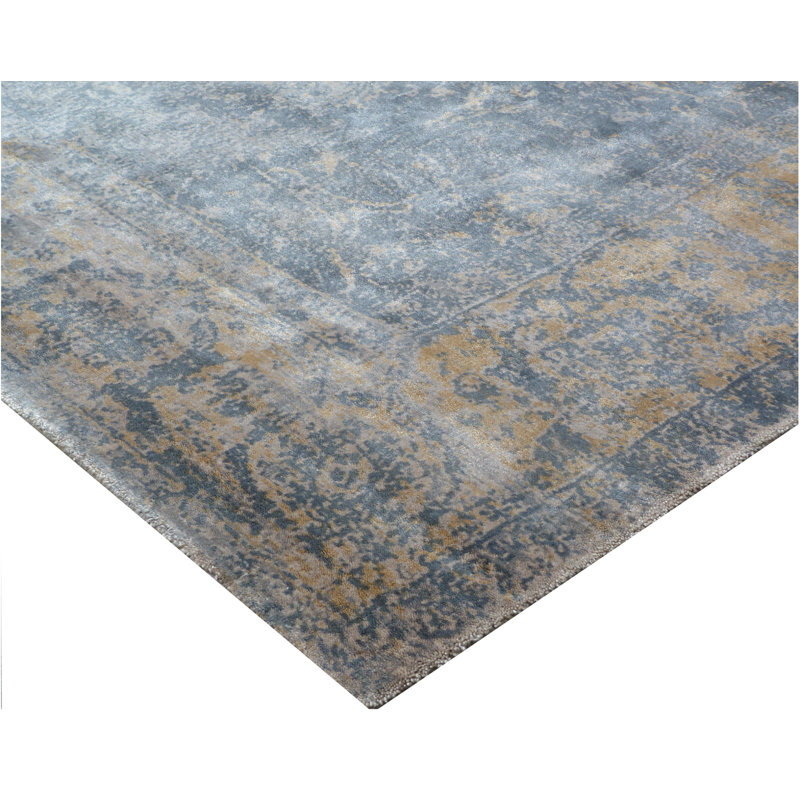 Cassina Oriental Area Rug in Silver, Rectangle 8' x 10'