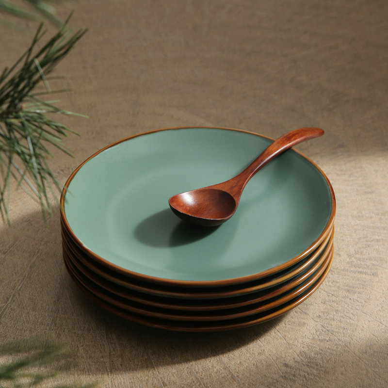 Green Ceramic 32-Piece Dinnerware Set with Gold Detailing