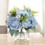 Arrangement de pivoines artificielles dans un vase en verre avec de l'eau artificielle (bleu)-2044151684