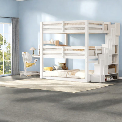 Triple lit superposé peu encombrant, finition en bois de pin blanc, idéal pour un usage familial