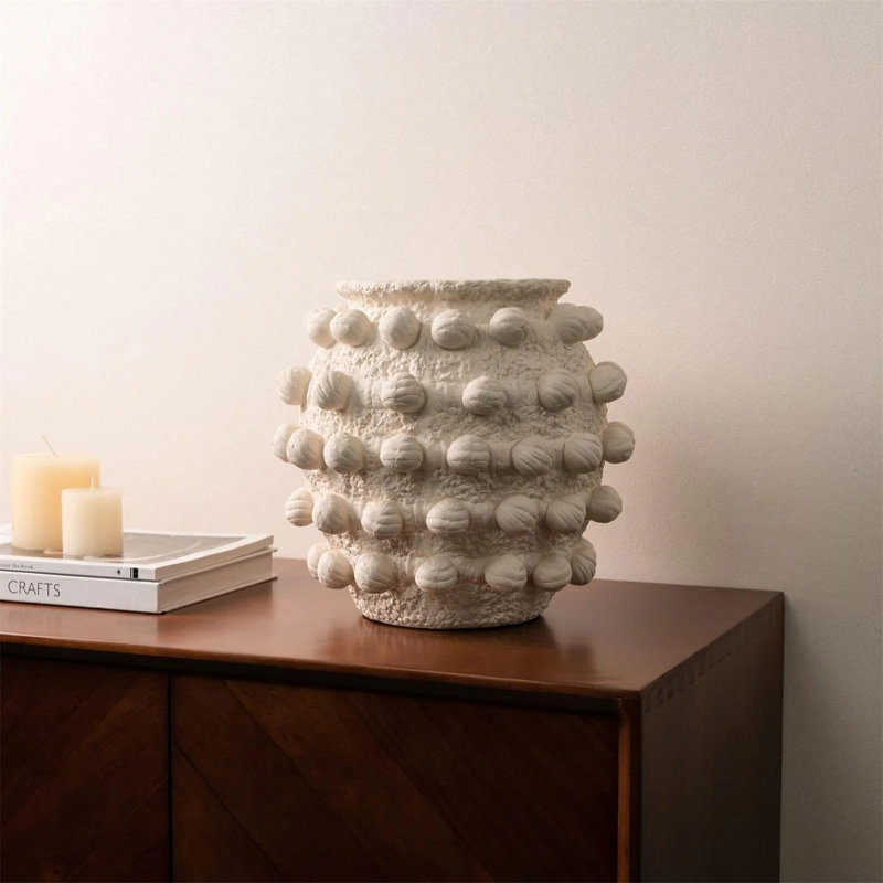 Vase moderne en résine